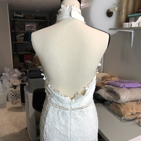 Lulu's White Lace Halter Midi dress Size M/L - Picture 5 of 7